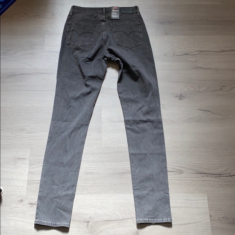 Levi’s 721 High Rise Skinny Black Jeans - Picture 4 of 7